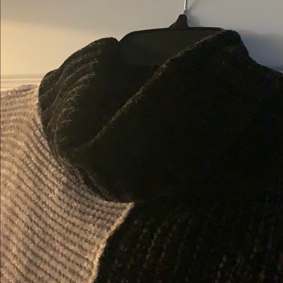 COPY - Sweater - Picture 4 of 6